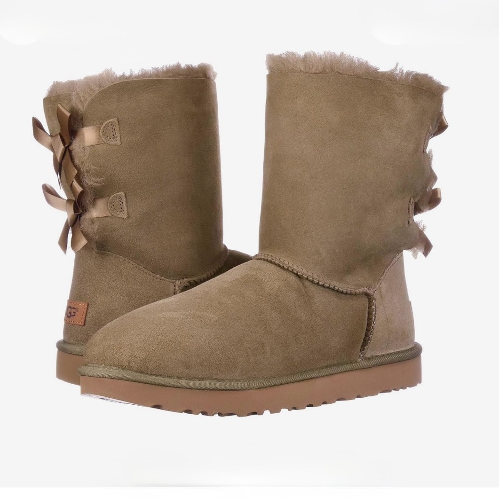 🤎 SALE!! Ugg Bailey Bow II in Antilope Women’s Size 8 🤎